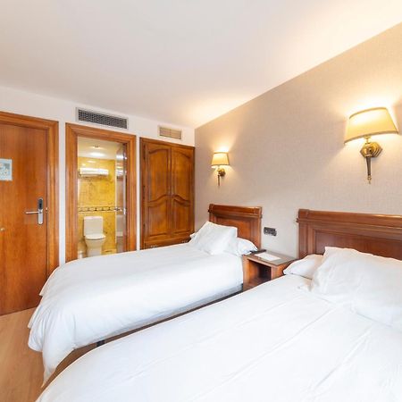Hostal Sin Recep24H Puerta De La Villa - Pet Friendly & Restaurante Almazan Luaran gambar