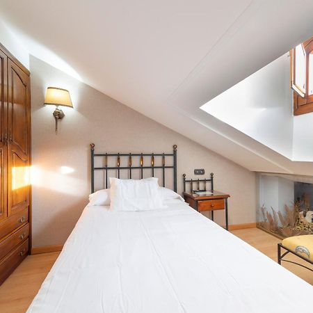 Hostal Sin Recep24H Puerta De La Villa - Pet Friendly & Restaurante Almazan Luaran gambar