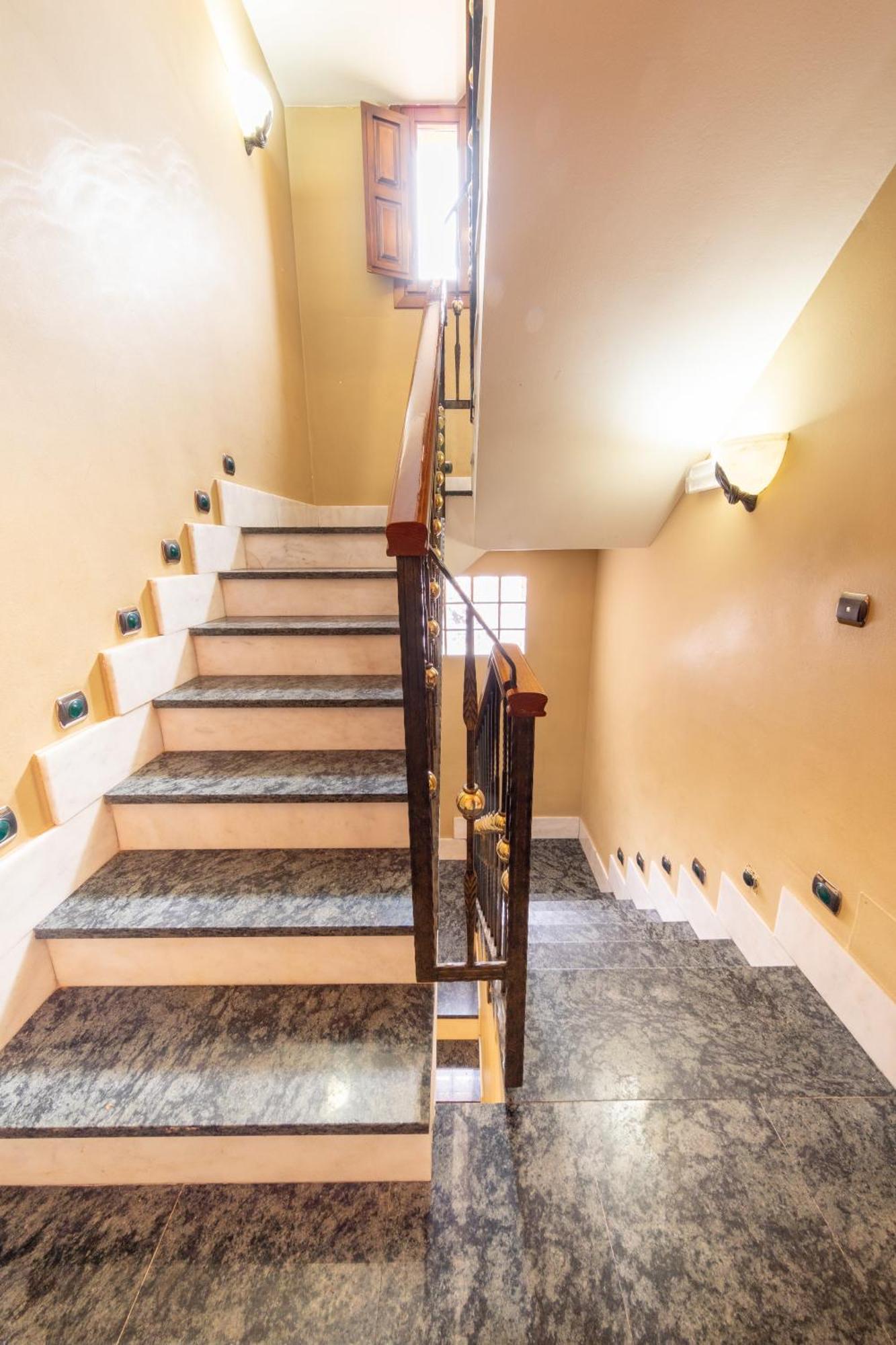 Hostal Sin Recep24H Puerta De La Villa - Pet Friendly & Restaurante Almazan Luaran gambar