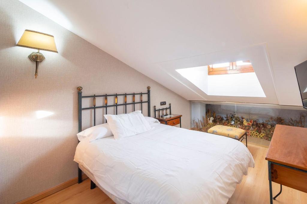 Hostal Sin Recep24H Puerta De La Villa - Pet Friendly & Restaurante Almazan Luaran gambar